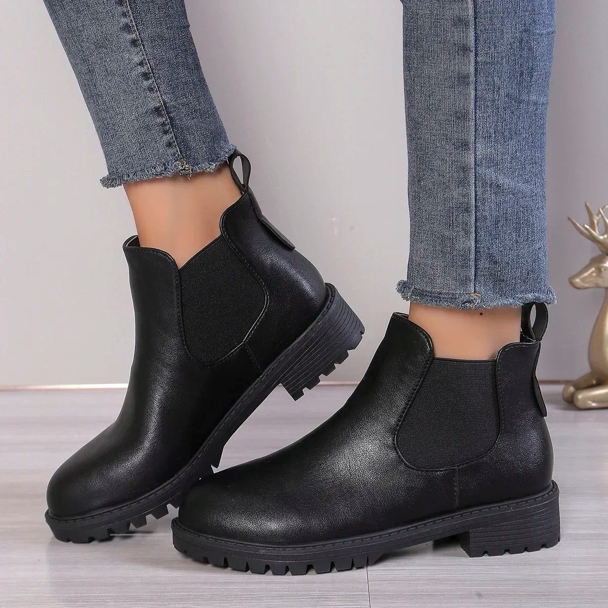 Women's Casual Chelsea Ankle Boots Round Toe Black PU Leather Short Boots Woman Comfort Low Heels Slip On Botas De Mujer 2024