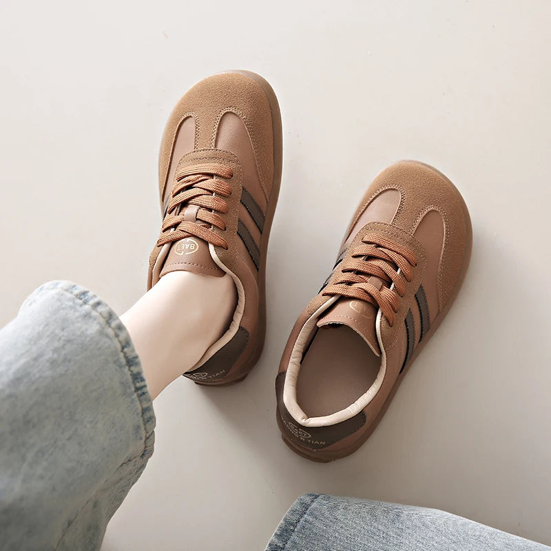 2025 New Autumn/Winter Women's Shoes Comfortable Casual Shoes College Style Wide Toe Soft Flat Shoes Outdoor Casual Sports Shoes