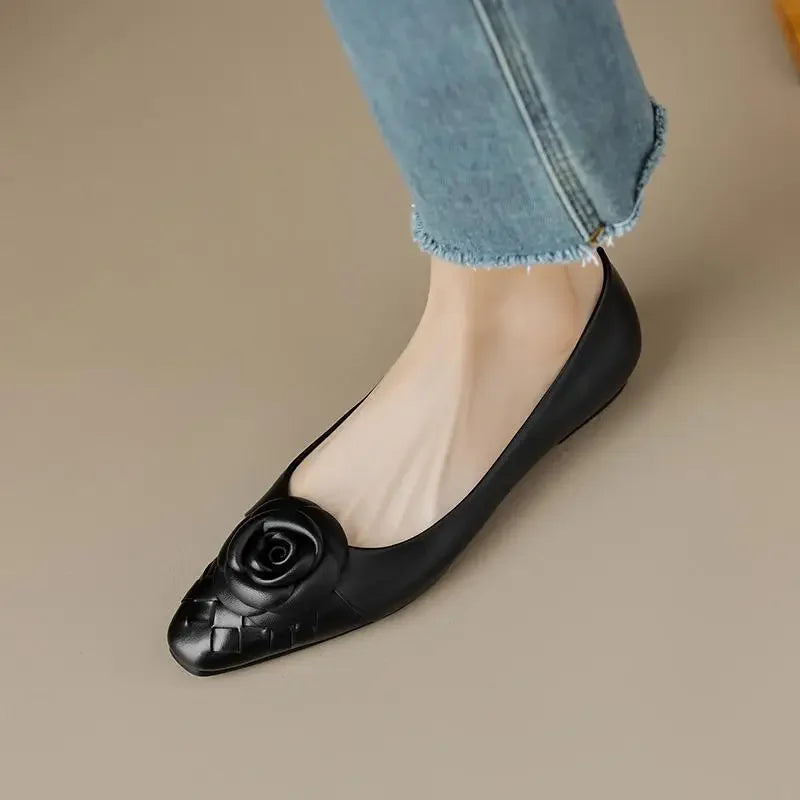 2025 Autumn Camellia Flower Shoes Women Ladies Slip on Flat Casual Office Dress Shoes Women Wedding Loafer Zapatillas Mujer