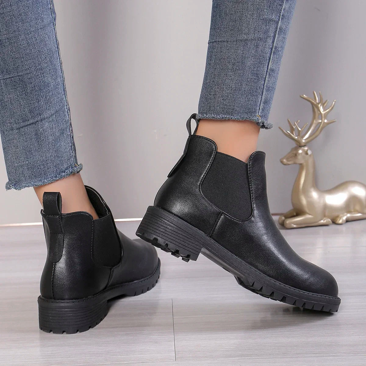 Women's Casual Chelsea Ankle Boots Round Toe Black PU Leather Short Boots Woman Comfort Low Heels Slip On Botas De Mujer 2024